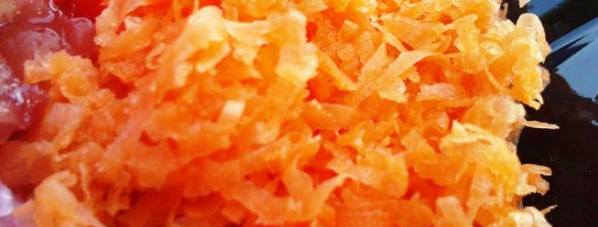 Karottensalat selbst machen - einfaches Rezept