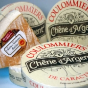 Coulomiers französischer Käse Spezialität